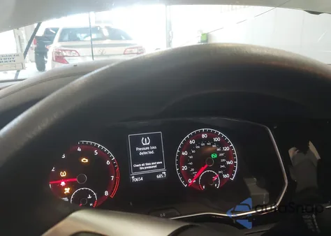 2021 Volkswagen Jetta 1.4T R-Line/1.4T S/1.4T Se z USA, uszkodzony, nr VIN 3VWC57BU1MM067326